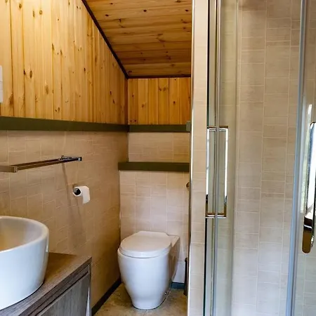 Wooden Tiny House Glamping Cabin With Hot Tub 1 Tuxford Exterior photo