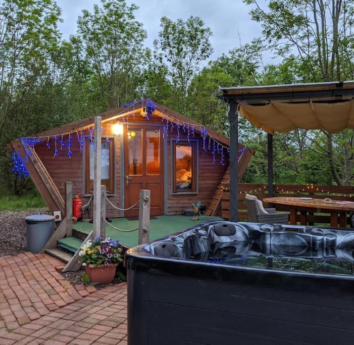 Chalet Wooden Tiny House Glamping With Hot Tub 1 Tuxford