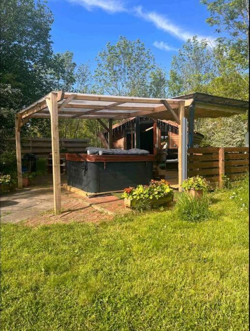 Wooden Tiny House Glamping With Hot Tub 1 Chalet Tuxford